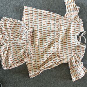 Alice and Ames girls carrot shorts and shirt set size 6- used like new
